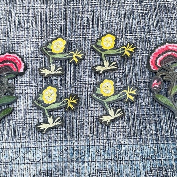 6 Iron On Patches Red and Yellow Flowers Patches for Craft Cloth Embroidery - Picture 8 of 9